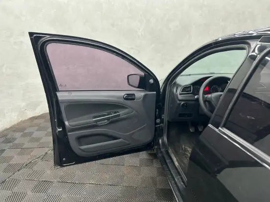 VOLKSWAGEN-GOL-1.0 12V MPI TOTALFLEX 4P MANUAL VOLKSWAGEN-GOL-2022