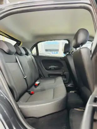VOLKSWAGEN-GOL-2022
