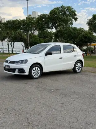 VOLKSWAGEN-GOL-1.0 12V MPI TOTALFLEX TRENDLINE 4P MANUAL VOLKSWAGEN-GOL-2017
