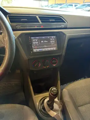 VOLKSWAGEN-GOL-2017
