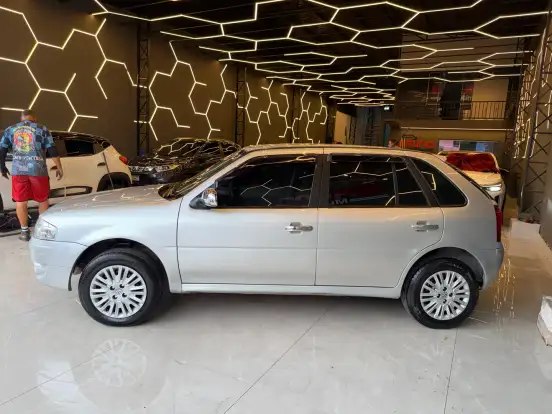 VOLKSWAGEN-GOL-2010