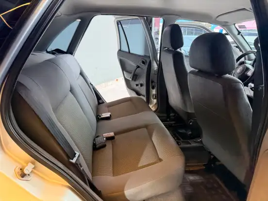 VOLKSWAGEN-GOL-1.0 MI 8V FLEX 4P MANUAL G.IV VOLKSWAGEN-GOL-2010