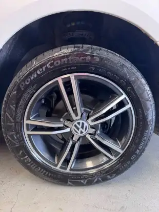VOLKSWAGEN-GOL-2013