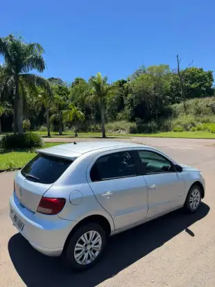 VOLKSWAGEN-GOL-1.0 MI 8V FLEX 4P MANUAL G.V VOLKSWAGEN-GOL-2009