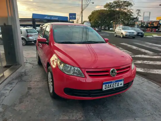 VOLKSWAGEN-GOL-2010