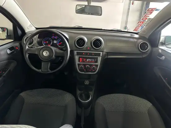 VOLKSWAGEN-GOL-2010