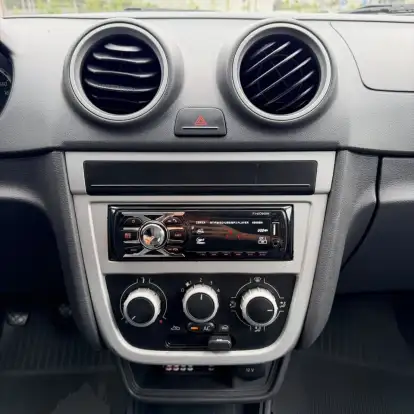 VOLKSWAGEN-GOL-2012