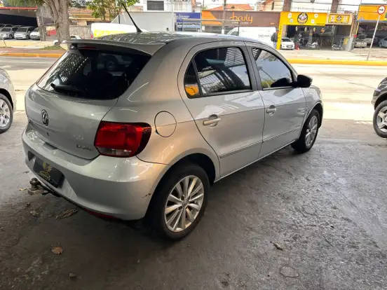 VOLKSWAGEN-GOL-1.6 MI HIGHLINE 8V FLEX 4P AUTOMATIZADO VOLKSWAGEN-GOL-2014