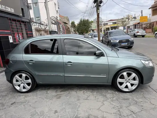 VOLKSWAGEN-GOL-2009