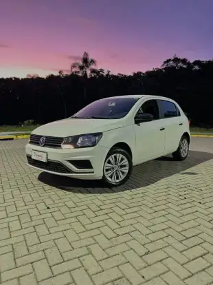 VOLKSWAGEN-GOL-2021