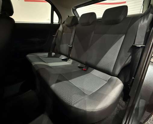 VOLKSWAGEN-GOL-2022