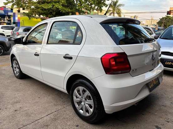 VOLKSWAGEN-GOL-1.0 12V MPI TOTALFLEX 4P MANUAL VOLKSWAGEN-GOL-2022