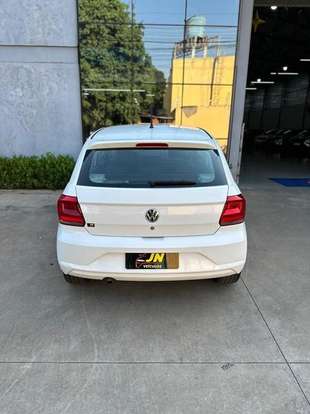 VOLKSWAGEN-GOL-2022