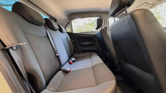 VOLKSWAGEN-GOL-2022