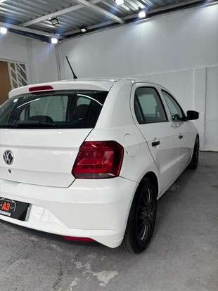 VOLKSWAGEN-GOL-2017