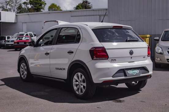 VOLKSWAGEN-GOL-2017