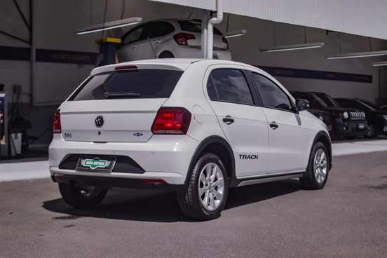 VOLKSWAGEN-GOL-2017
