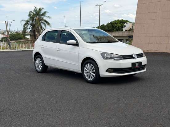 VOLKSWAGEN-GOL-1.0 MI 8V FLEX 4P MANUAL G.IV VOLKSWAGEN-GOL-2013