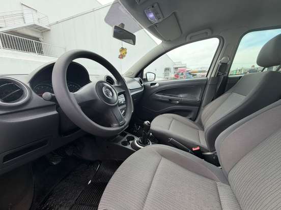 VOLKSWAGEN-GOL-2013