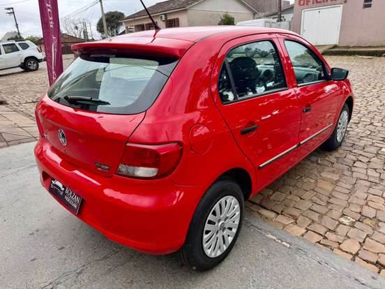 VOLKSWAGEN-GOL-2009