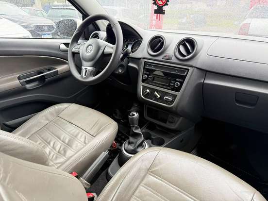 VOLKSWAGEN-GOL-2013