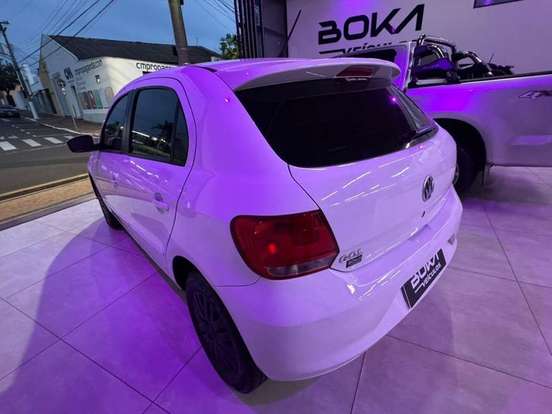 VOLKSWAGEN-GOL-2013