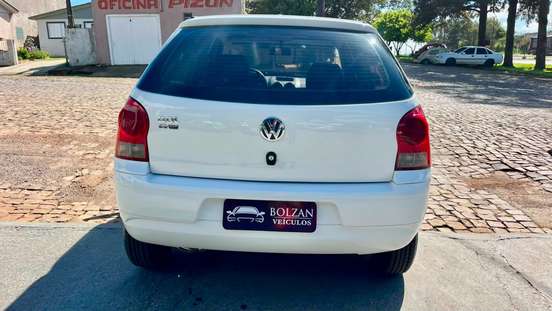 VOLKSWAGEN-GOL-2013