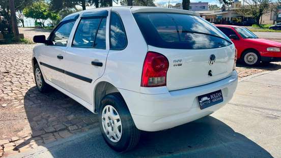 VOLKSWAGEN-GOL-2013