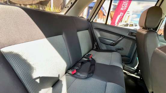 VOLKSWAGEN-GOL-2013