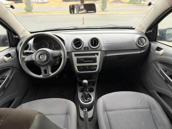 VOLKSWAGEN-GOL-2015