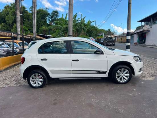 VOLKSWAGEN-GOL-1.0 MI TRACK 8V FLEX 4P MANUAL VOLKSWAGEN-GOL-2015