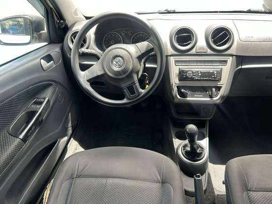 VOLKSWAGEN-GOL-2015