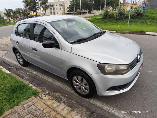 VOLKSWAGEN-GOL-1.0 MI TRENDLINE 8V FLEX 4P MANUAL VOLKSWAGEN-GOL-2015