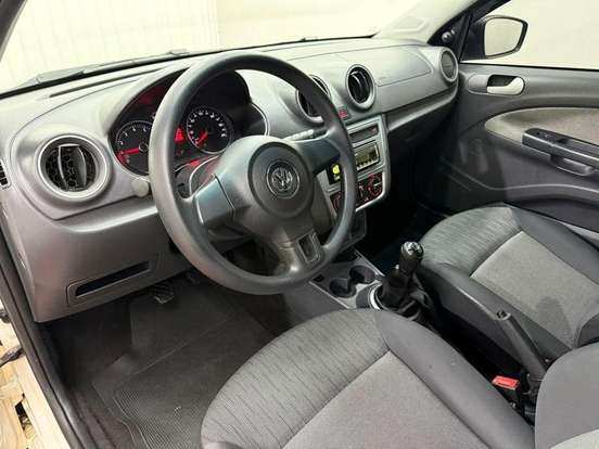 VOLKSWAGEN-GOL-2013
