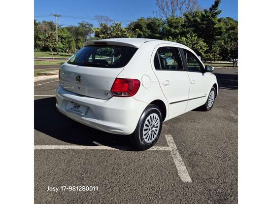VOLKSWAGEN-GOL-1.6 MI 8V FLEX 4P MANUAL G.VI VOLKSWAGEN-GOL-2013
