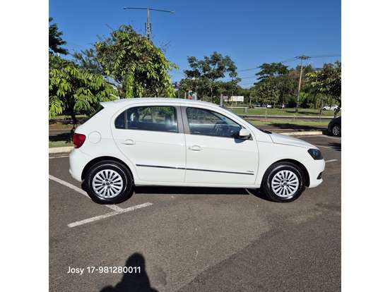 VOLKSWAGEN-GOL-2013