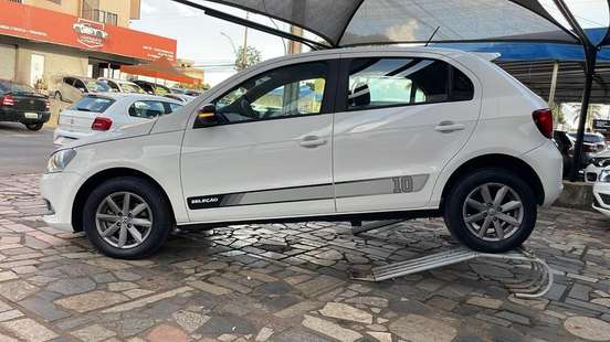 VOLKSWAGEN-GOL-2014