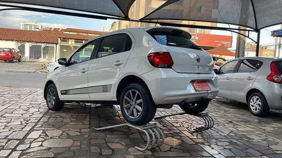 VOLKSWAGEN-GOL-2014