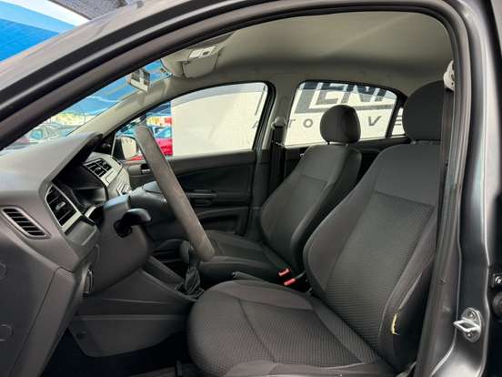 VOLKSWAGEN-GOL-1.6 MSI TOTALFLEX TRENDLINE 4P MANUAL VOLKSWAGEN-GOL-2016