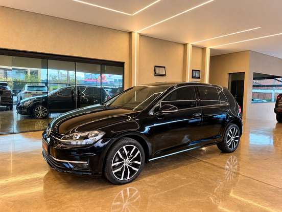 VOLKSWAGEN-GOLF-2018