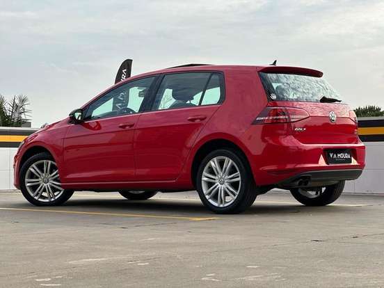 VOLKSWAGEN-GOLF-2013
