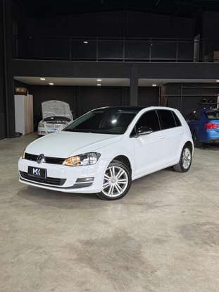 VOLKSWAGEN-GOLF-2014