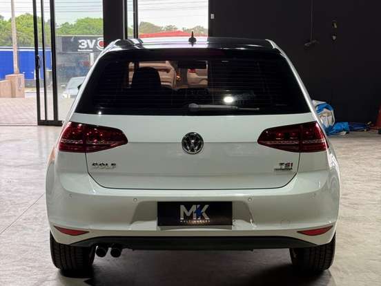 VOLKSWAGEN-GOLF-1.4 TSI HIGHLINE 16V GASOLINA 4P AUTOMÁTICO VOLKSWAGEN-GOLF-2014