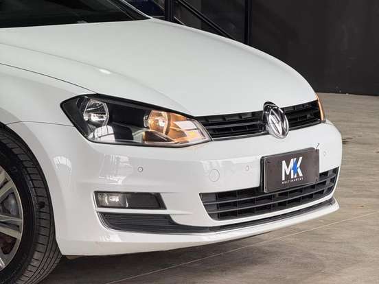VOLKSWAGEN-GOLF-1.4 TSI HIGHLINE 16V GASOLINA 4P AUTOMÁTICO VOLKSWAGEN-GOLF-2014