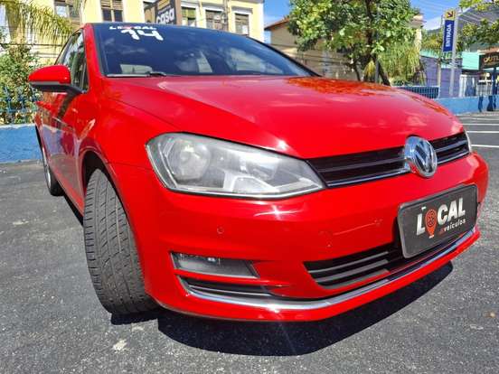VOLKSWAGEN-GOLF-2013