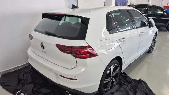 VOLKSWAGEN-GOLF-2026