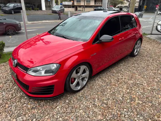 VOLKSWAGEN-GOLF-2.0 TSI GTI 16V TURBO GASOLINA 4P AUTOMÁTICO VOLKSWAGEN-GOLF-2015