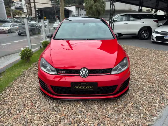 VOLKSWAGEN-GOLF-2015