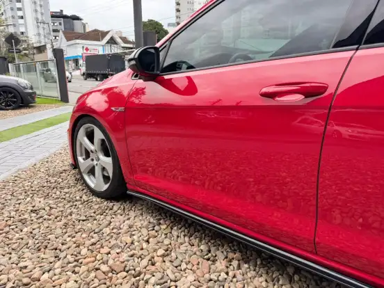 VOLKSWAGEN-GOLF-2.0 TSI GTI 16V TURBO GASOLINA 4P AUTOMÁTICO VOLKSWAGEN-GOLF-2015