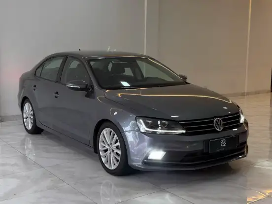 VOLKSWAGEN-JETTA-1.4 16V TSI COMFORTLINE GASOLINA 4P TIPTRONIC VOLKSWAGEN-JETTA-2017